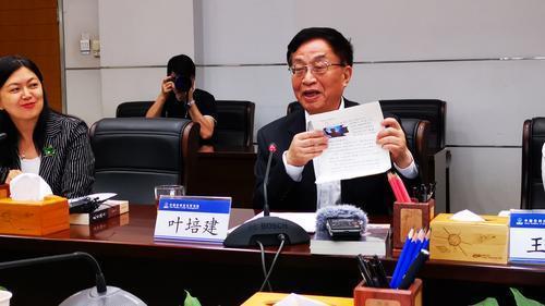 科技创新总需要做些“冒险的事”
