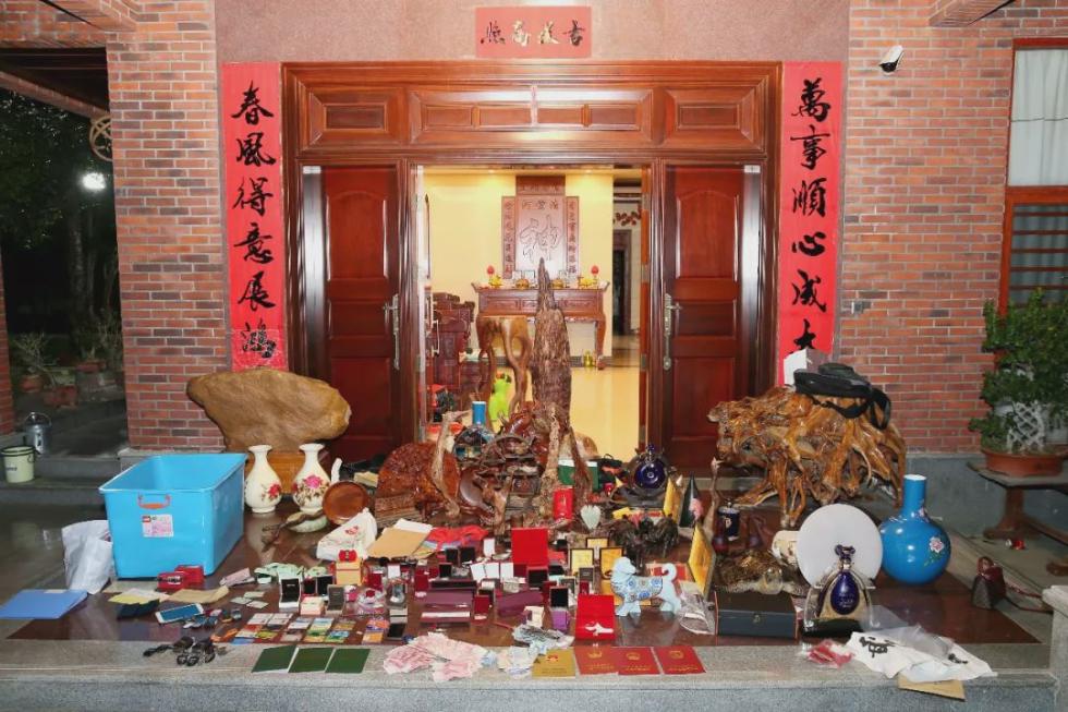 ���ϴ󱻳���280���ֽ�ѻ���ɽ 10�������Ѻ