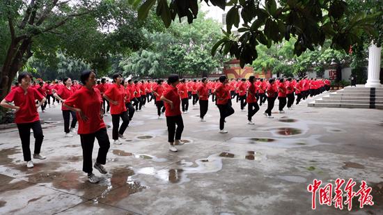 学生|改变女孩，就是改变贫穷