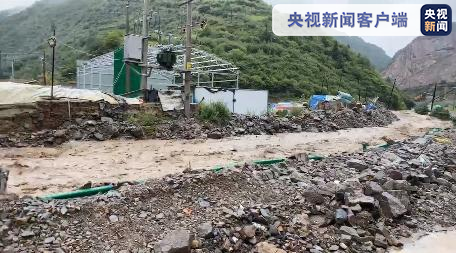 甘肃|甘肃岷县突降暴雨 多处国道被冲毁