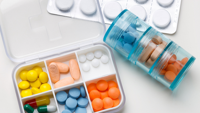 调整|“家庭常用药基本退出医保”？目录是在调整，但这一说法不可信