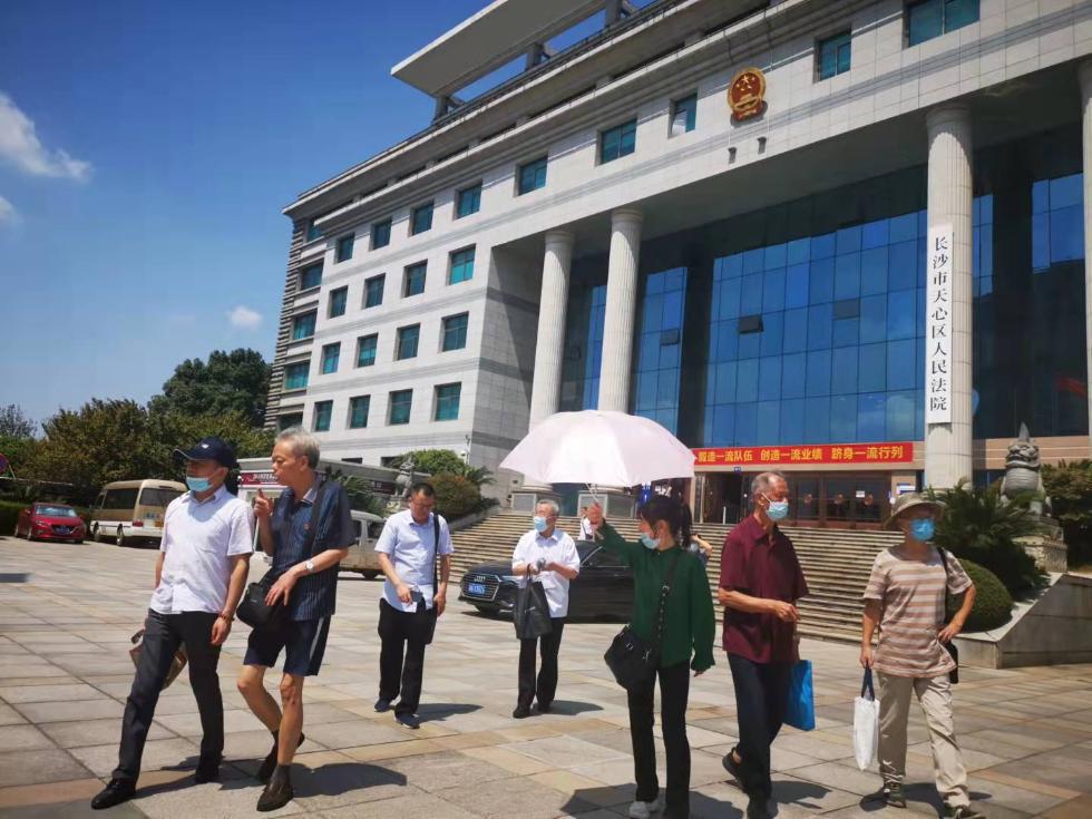 ��ͥ�ڼ䣬�ܺ���������ͥ�⡣