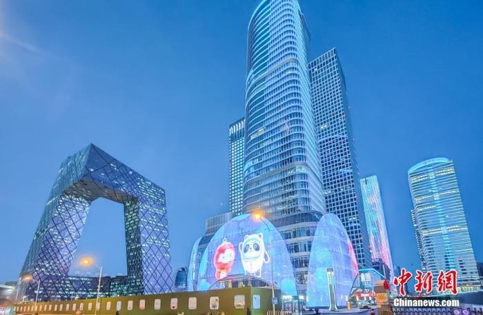 2��3�����������г�����CBD�Ķධ����������ǽ�ƹ⣬ӭ�ӱ������»�ĵ����� <a target='_blank' href='/'><p  align=