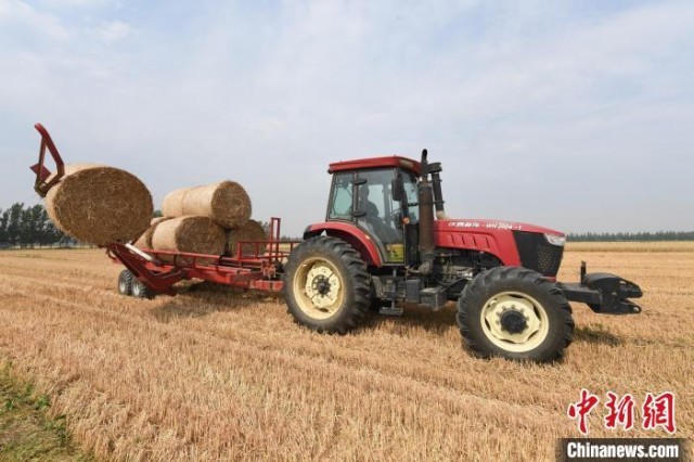 ͼΪרҵ���䳵�����ڽ���������õĽո���װ���ߡ������� ��