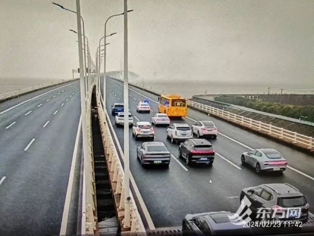 9伤！苏州高架事故现场一片狼藉疑有被撞飞；G40长江大桥发生多起事故……多地紧急(图3)