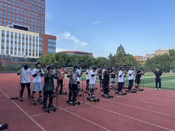 怎么让操场上运动的大学生多起来 花样上新 打造“对味儿”的高校体育课(图3)