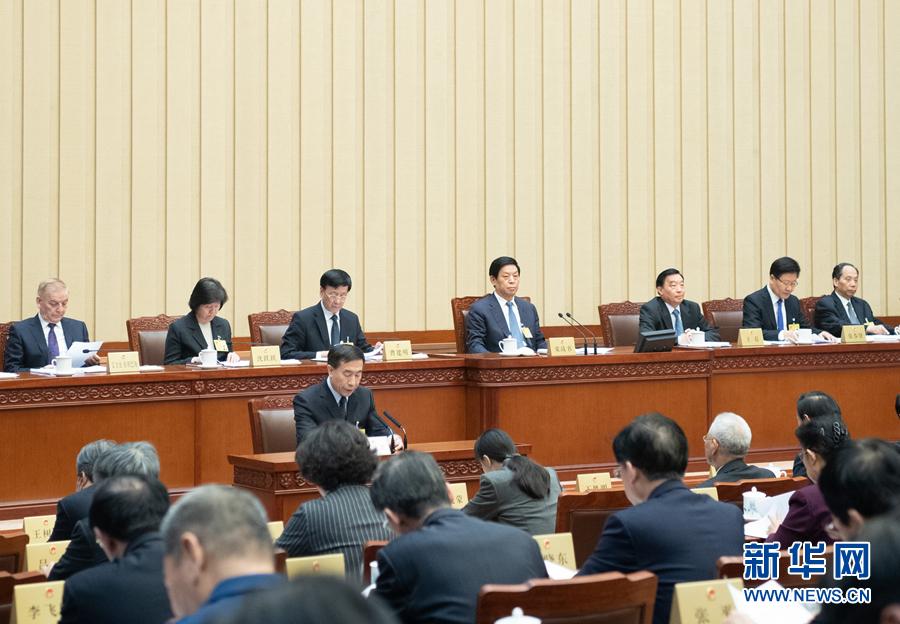 十三届全国人大常委会第八次会议在京举行 栗战书主持