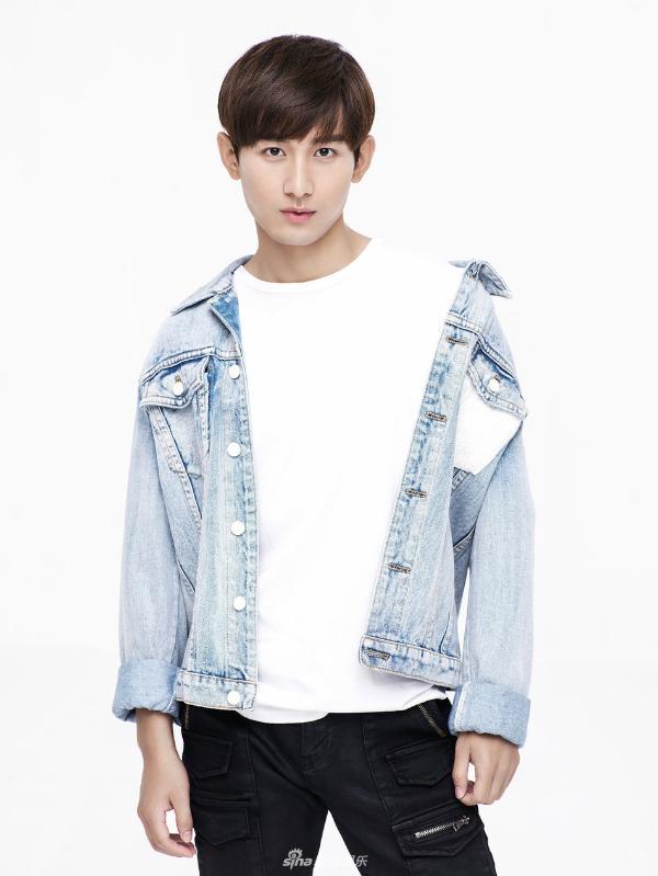 组图:《爱在风起云涌时》首曝剧照 鲜肉戏骨碰