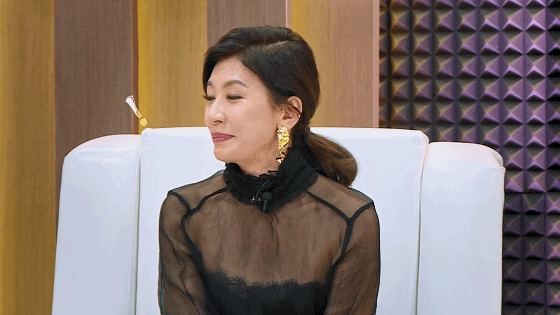 组图:《声临》贾静雯穿纱裙仙气飘飘 现场撒娇引全场酥软