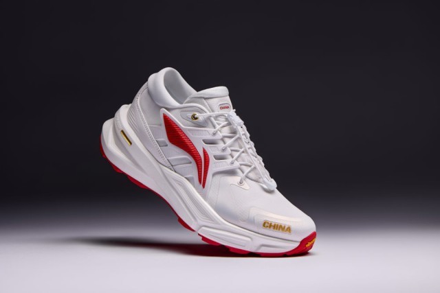 2026年米兰冬奥会中国体育代表团领奖装备发布(图3)