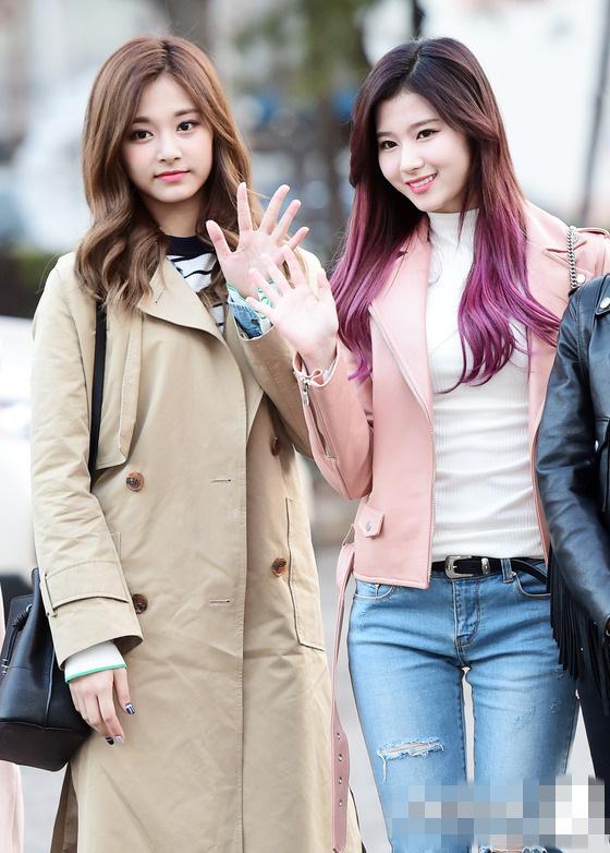 nct dream,twice,泰妍齐现身"上班路" melody day车熙怀抱萌犬亮相