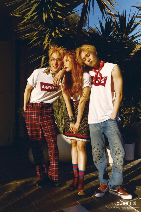 >> 正文  人民网4月26日讯 泫雅,hui和edawn组成的混声组合triple h