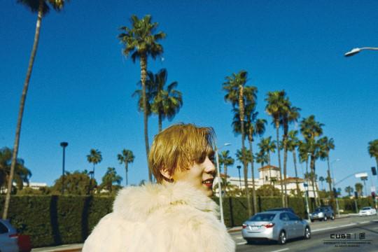 triple h《199x》现场拍摄花絮照曝光 泫雅化雀斑妆俏皮又性感【组图