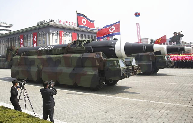 金正恩亲自主持朝鲜劳动党第八届扩大会议强调做好战争准备战争