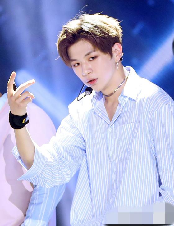 wanna one斩获《the show》冠军 黄旼泫姜丹尼尔炫酷舞姿征服观众