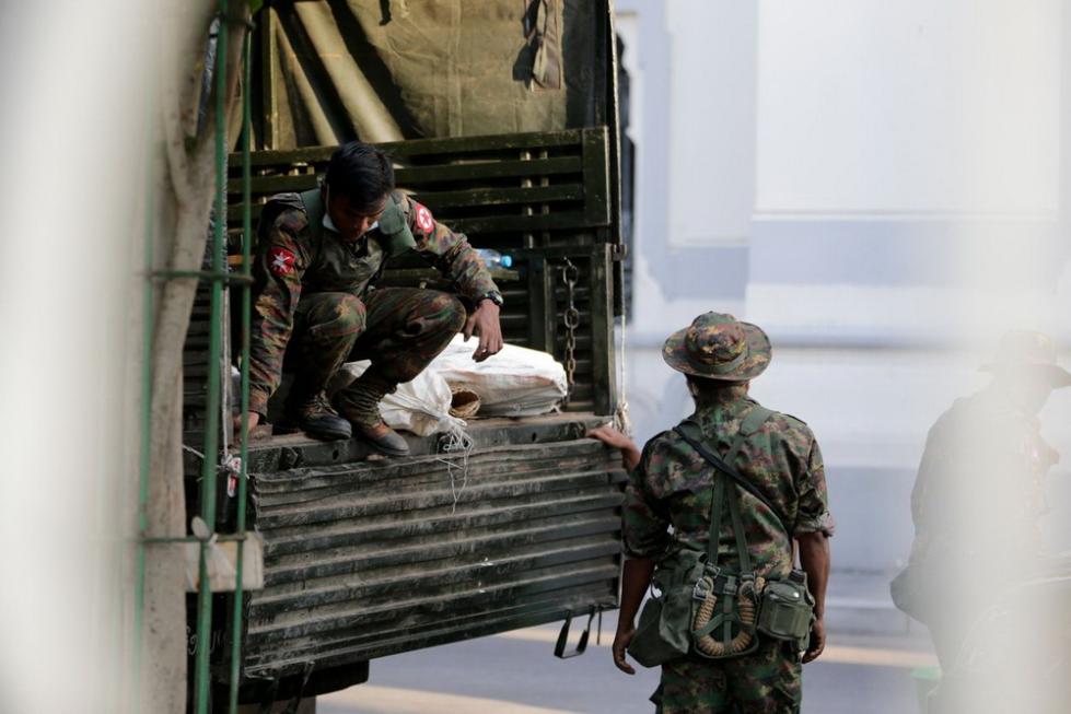 图片直击缅甸军方政变全国进入紧急状态
