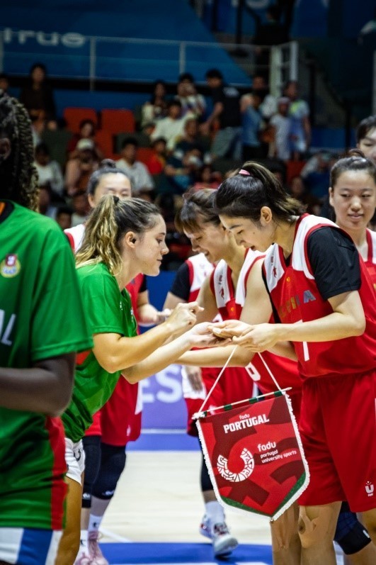 28日,成都大运会女篮项目葡萄牙队对战中国队。 受访者供图