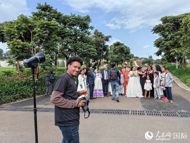 һ�����˺��������ǵ�˹�Ǳ�������㳡��Ӱ������������ ��������