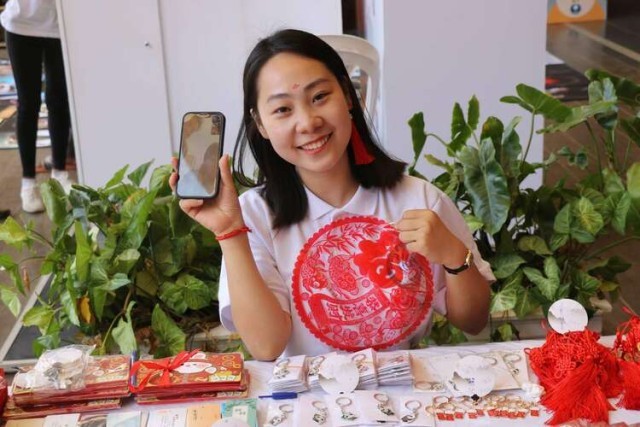 【新春走基层】内罗毕大学孔子学院中方教师:盛开在肯尼亚的中文之花