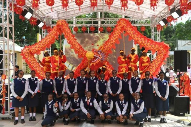 【新春走基层】内罗毕大学孔子学院中方教师:盛开在肯尼亚的中文之花