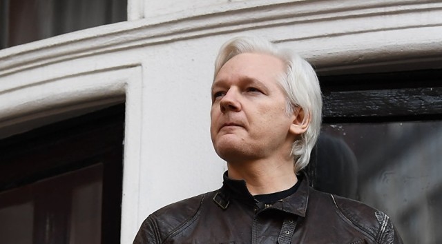 "维基揭秘"创始人阿桑奇承认违反《间谍法》