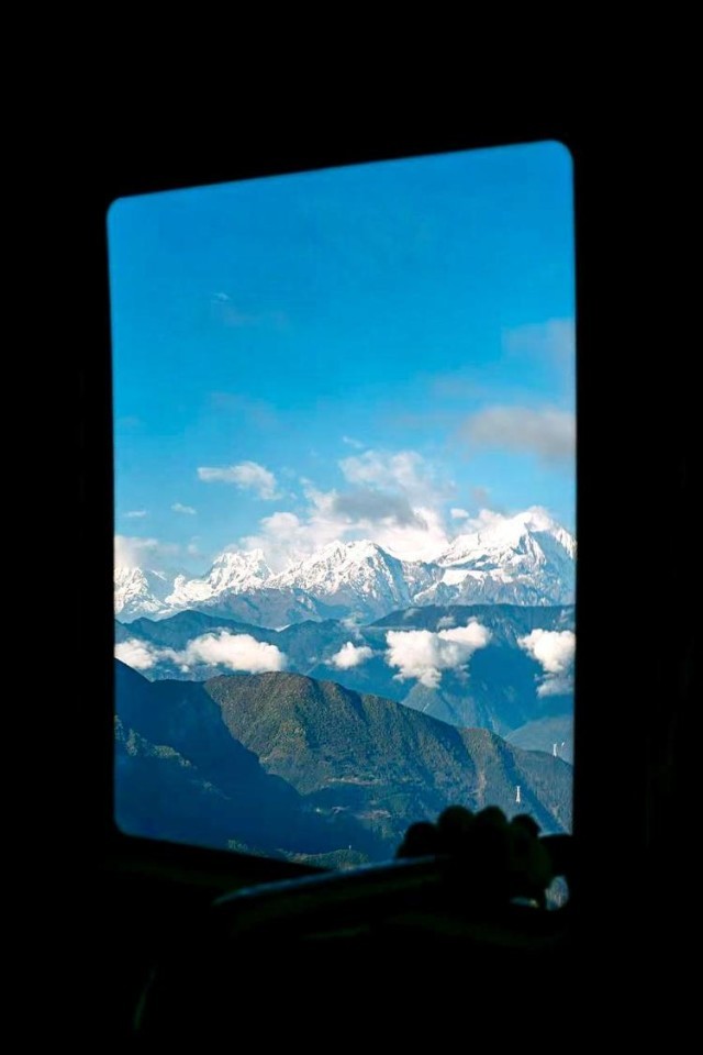 台湾青年:寻美川藏线是令人震撼和难忘的旅程