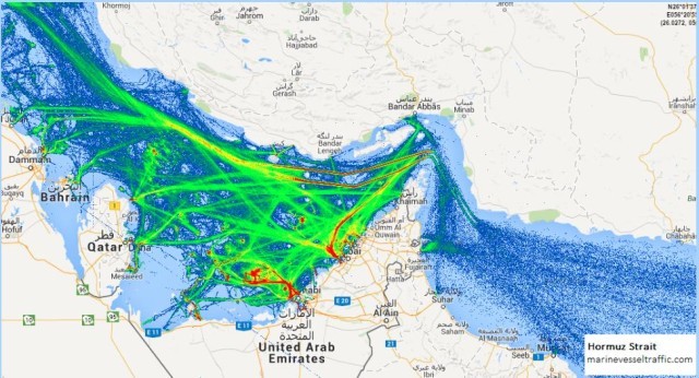 ��һ����ľ�Ⱥ�Ͽ������ֻ����ͼ����Դ��Marinevesseltraffic��