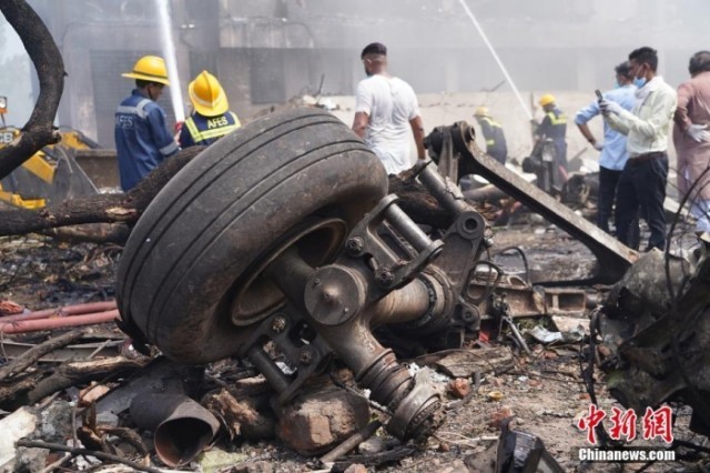 ����ʱ��6��12�գ�ӡ�Ⱥ���һ�ܿͻ���ִ�ɰ�������͵����׶ظ������˺���ʱ�ڷ��й�����׹�١�ͼ/�Ӿ��й�