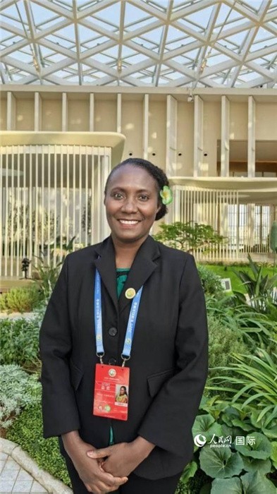 ������Ⱥ����Ů�����ꡢ��ͯ���ͥ�������ŷ�������»������ɯ�����������ɷá� ������ ��ʫ����