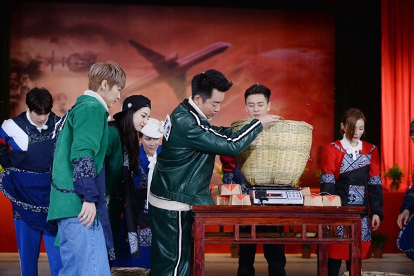 黄晓明儿子首出镜 黄晓明儿子首出镜