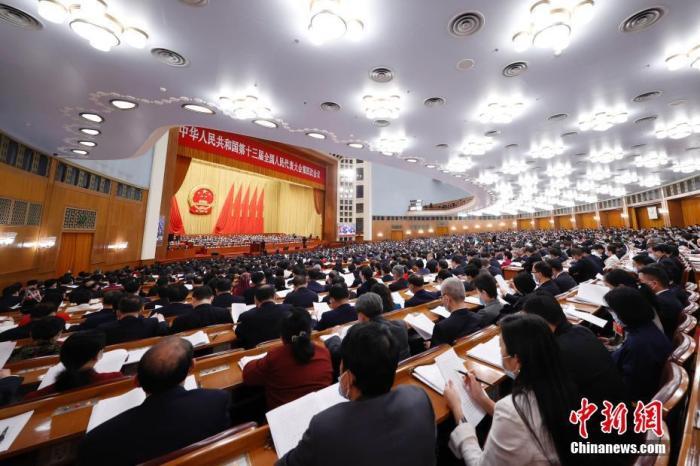 3月8日,十三届全国人大四次会议在北京人民大会堂举行第二次全体