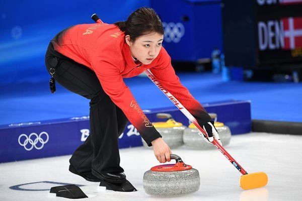 韩国冰壶女神图片