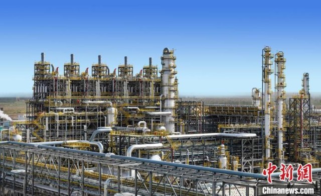 释放资源潜力新疆加快建设“八大产业集群”