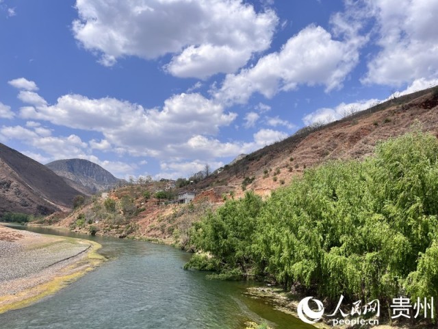 ţ������һ�硣������ �½�Ȫ��