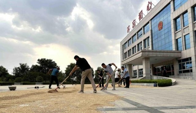 ɽ�����������Ժ����ɹ�� ȷ��С����װ�����.jpg