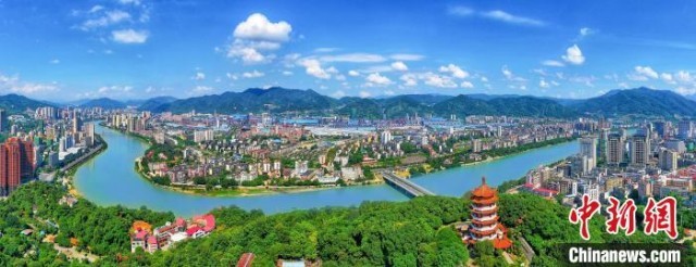 ����������չ�����У������������ƶ����þ��ø�������չ������֪������Ŀ�ĵ�