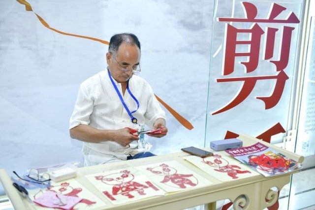 �ͷ��ţ������������ڳɶ����������������л����������ӳ