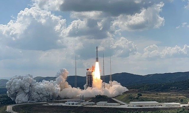 一箭三星长六改火箭成功发射遥感四十号卫星