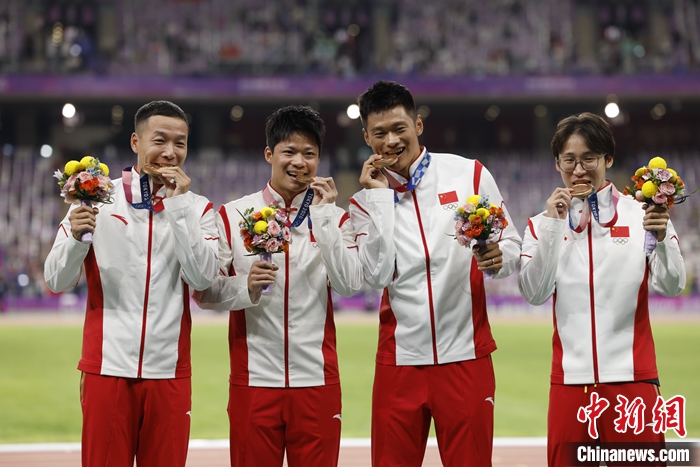 <a target='_blank' href='/'><p  align=