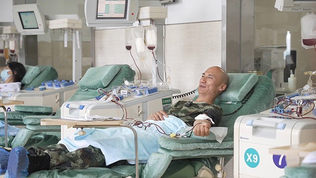 ���ݻ���˾����������־Ը��Ѫ���ܷ��߹�ͼ