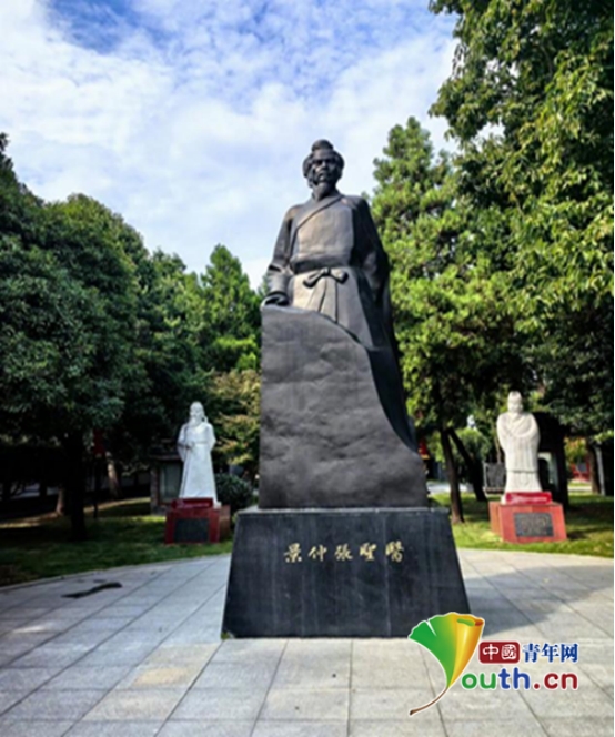 何以中国 行走河南|走进医圣祠：感受中医圣地和世界中医药文化地标魅力