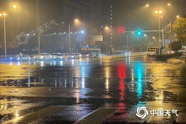 冬雨来了！北京今天迎降雨降温天气 最高气温将下滑至12℃