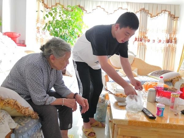 清澈少年和他心中清澈的家国——追寻新时代卫国戍边烈士陈祥榕成长之路(图2) 清澈少年和他心中清澈的家国——追寻新时代卫国戍边烈士陈祥榕成长之路(图2)