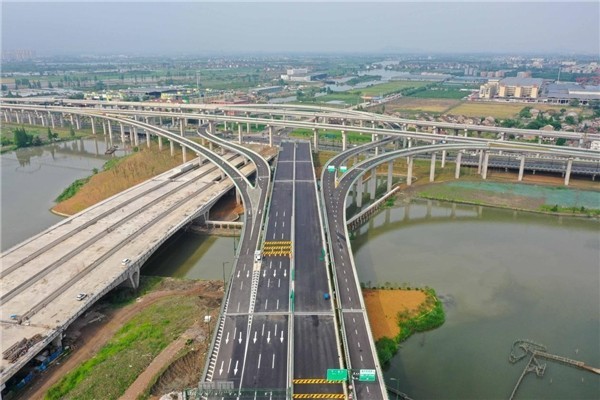 绍兴山会高架智慧快速路先行段正式通车