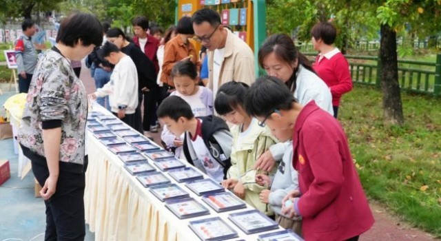 侨乡藏古韵 溪畔聚欢歌 泉州洛江罗溪文旅嘉年华绽放乡村魅力_新闻频道_中国青年网