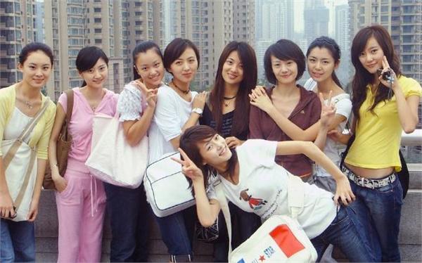 娱乐圈8大同学帮霸占半壁江山董卿和陆毅薛佳凝竟是同学