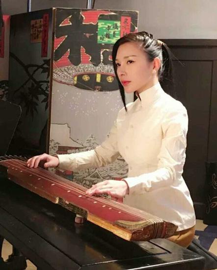 好汉三条半将映杨梓邑变身冷艳打女