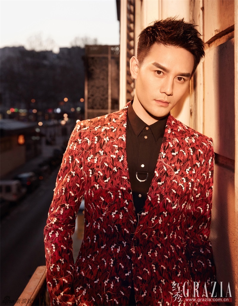 王凯巴黎早春大片登杂志封面造型多变魅力十足