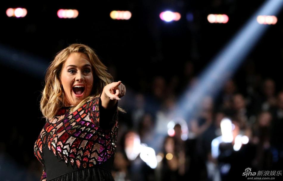 2017格莱美颁奖 碧昂斯挺孕肚上阵 gaga狂野献唱