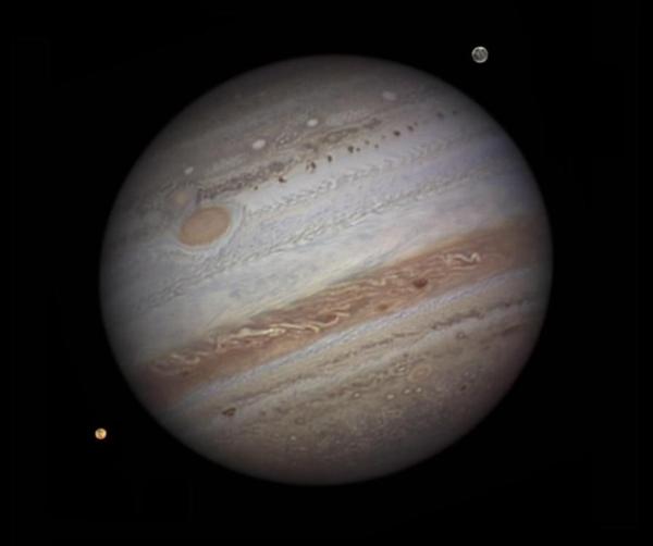 木星南极高清画面曝光朱诺号永留错误轨道